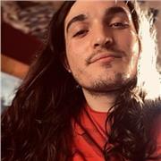 Ciao, sono Marco e studio all’Università Statale di Milano al corso di laurea magistrale presso la facoltà di Lingue e Letterature europee ed extraeuropee. Mi sono laureato in Lingue e Letterature Straniere Moderne all’Università statale di Bergamo nel 20